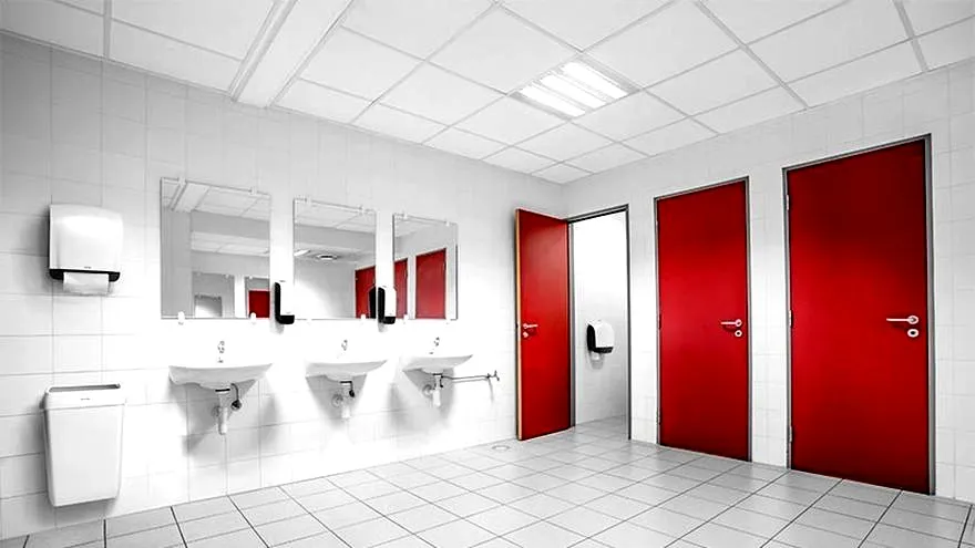 Ile toalet na pracownika? Poznaj kluczowe przepisy, które warto mieć na uwadze